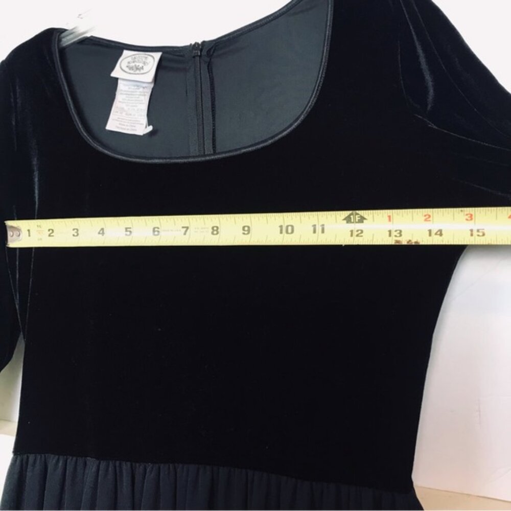 Laura Ashley Vintage NEW Velvet Silk Boho Maxi Dress Scoop Neck Full Skirt Long - Picture 13 of 16